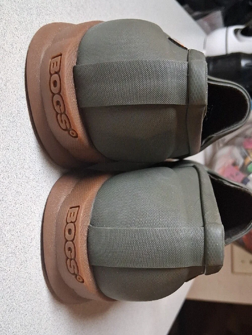NWOT WOMENS BOGS SWEETPEA IN  OLIVE GREEN SIZE 9 WATERPROOF SLIP ON SHOE